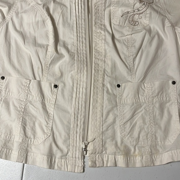 White jacket with embroidery by Lane Bryant. Sz 18 - Picture 11 of 12